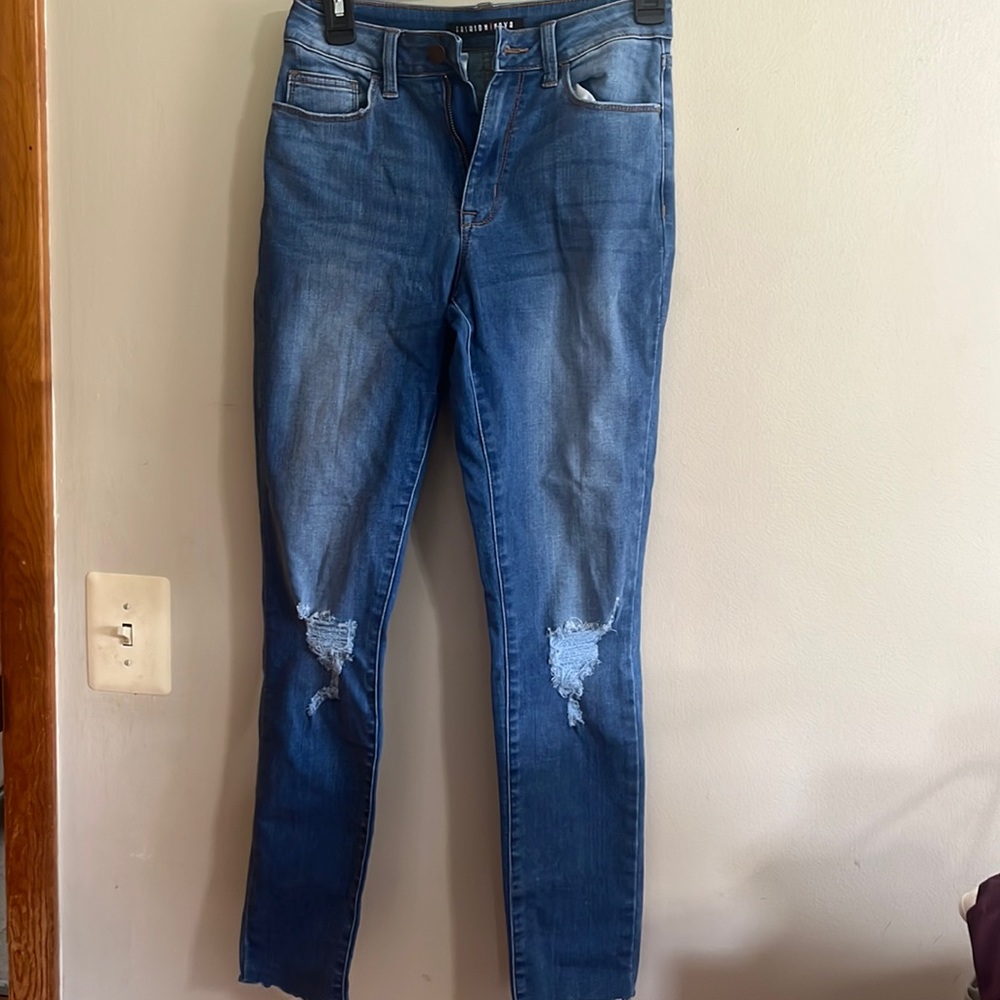 Fashion Nova Blue Jeans Size 7  distressed